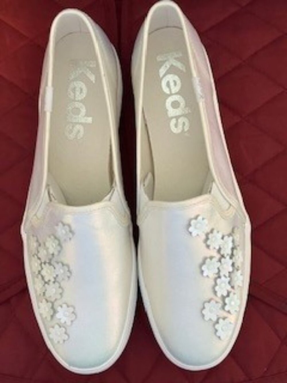 Keds Womens White Iridescent Slip On Size 9
